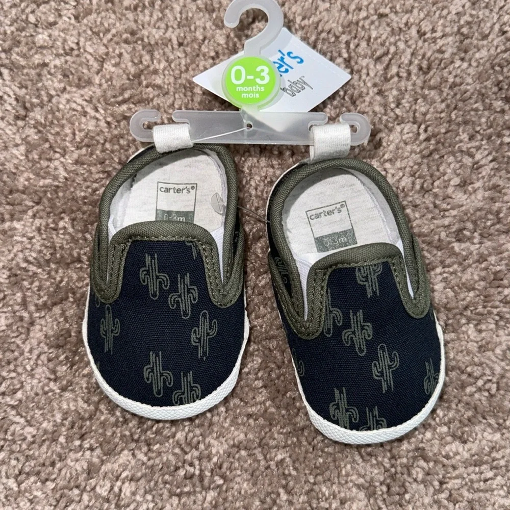 🌵 Carter’s Baby Slip-on Shoe